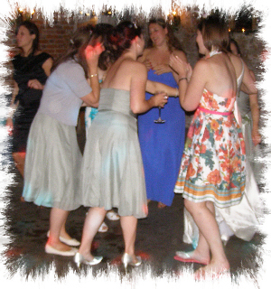 Sandgate mobile disco dancers image