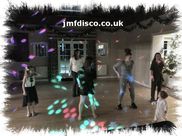 mobile disco croydon dancers